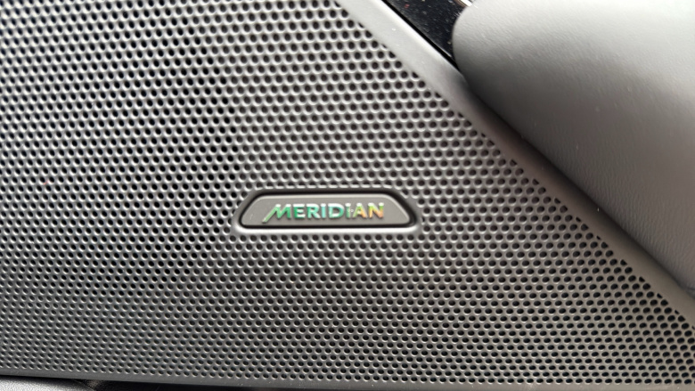 Land Rover Range Rover Velar 3.0 D300 MHEV Dynamic HSE 5dr Auto Diesel Estate